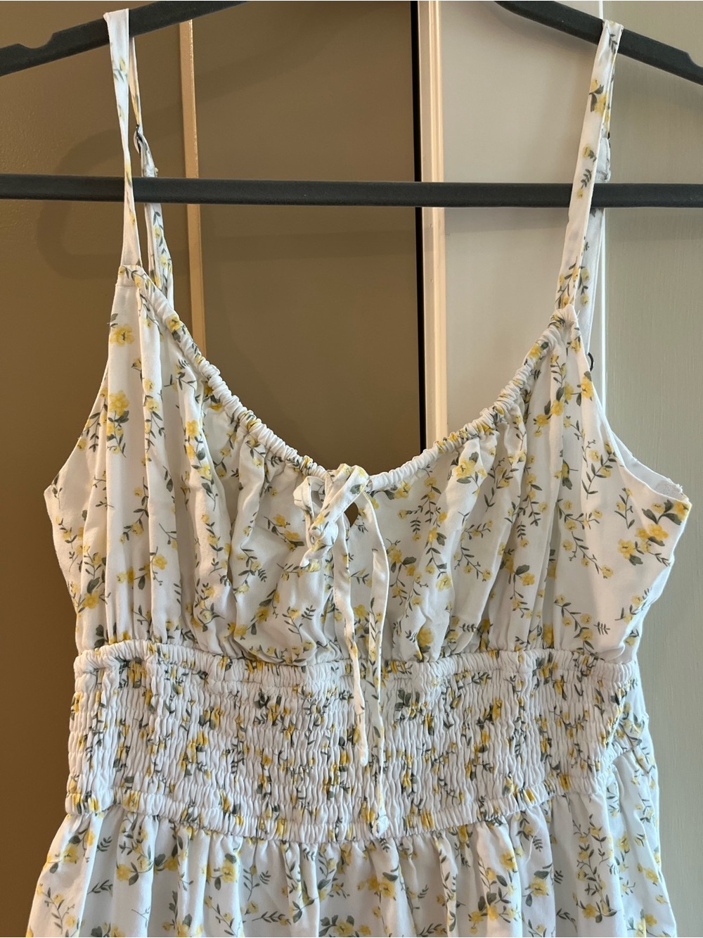 Hollister White Maxi Dress with Yellow Floral Print - Picture 3 of 5